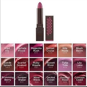 Bees Burt’s lipstick